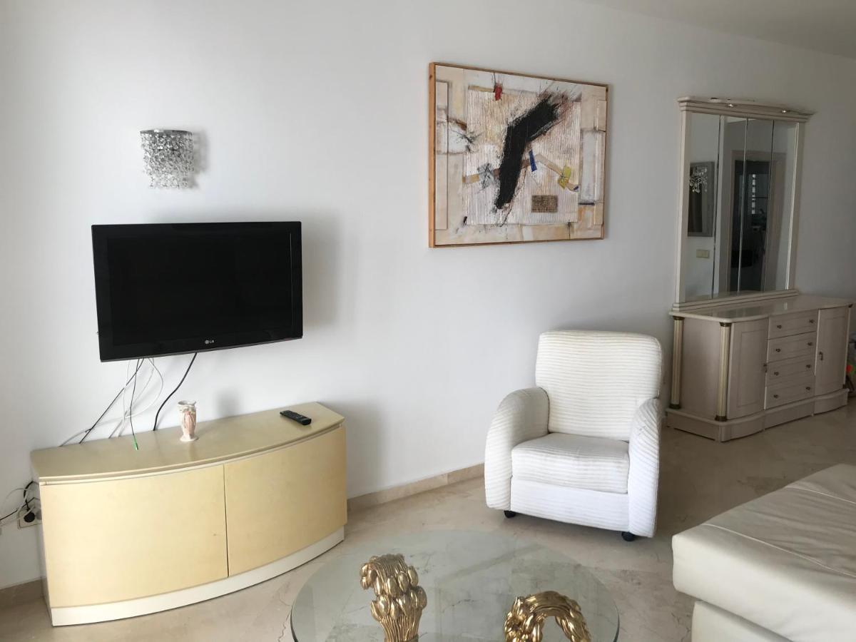 Apartment Costalita, Direct Beach Access, Ground Floor, Salt Water Pool Estepona Exteriör bild