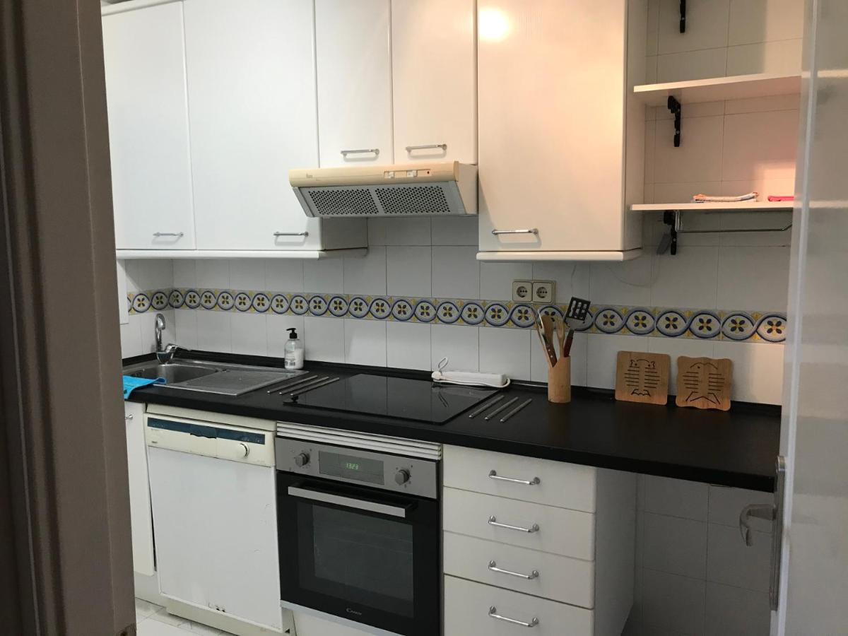 Apartment Costalita, Direct Beach Access, Ground Floor, Salt Water Pool Estepona Exteriör bild
